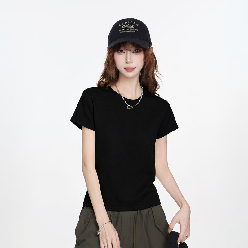 Black Round-Neck Short-Sleeve T-Shirt for Women, 2026 Summer, Petite Korean Style, Loose Fit, Slimming, Basic Regular Shoulder Inner Wear Top Black Round-Neck Short-Sleeve T-Shirt for Women, 2026 Summer, Petite Korean Style, Loose Fit, Slimming, Basic Regular Shoulder Inner Wear Top