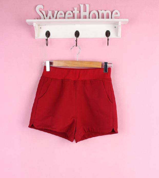 59TT082 hàng tồn kho của phụ nữ cắt giảm vào mùa xuân và mùa thu đông mới quần thường quần short màu rắn cộng với quần nhung cao eo quần sooc nhung