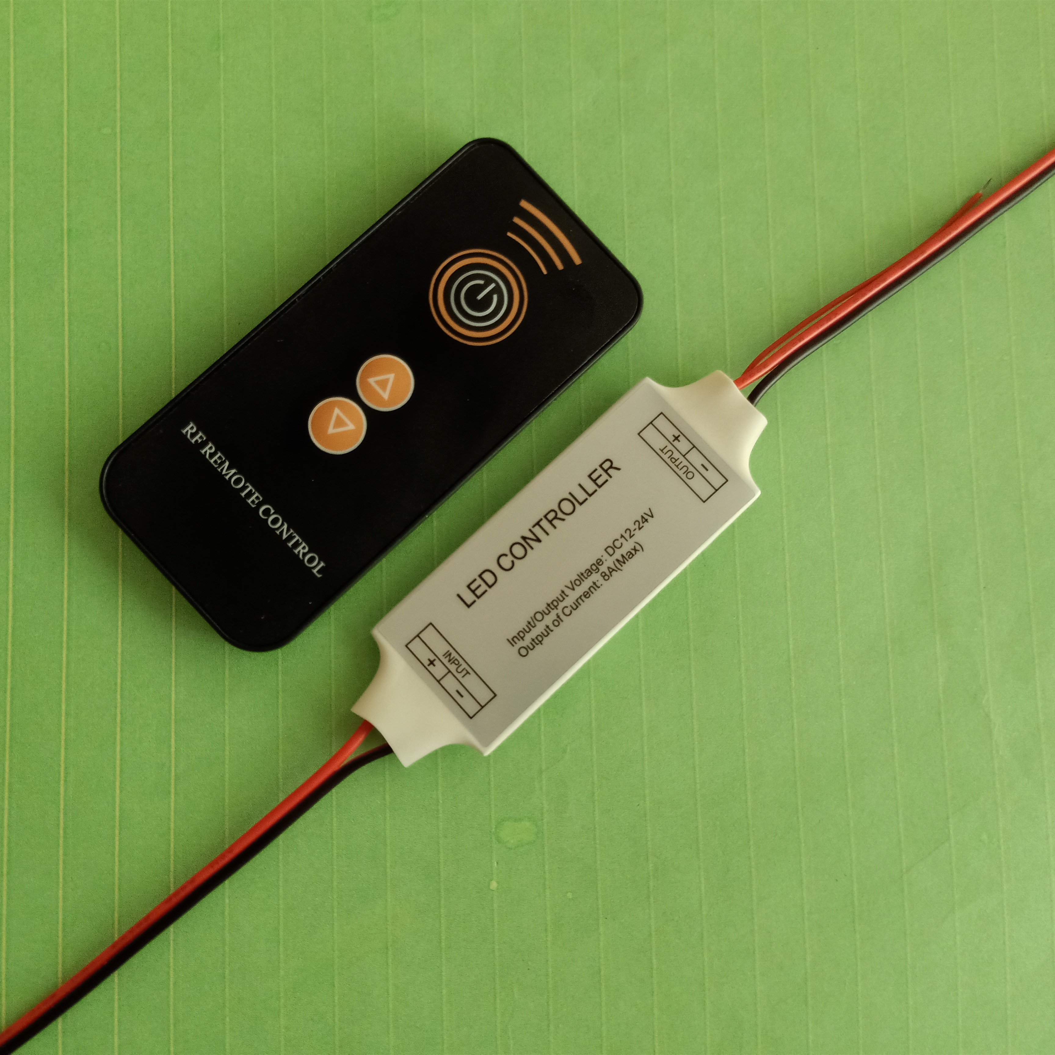 LED mini-wireless dimmer 12V wireless radio frequency dimmer 24V lamp with ultra-thin brightness regulator 8A