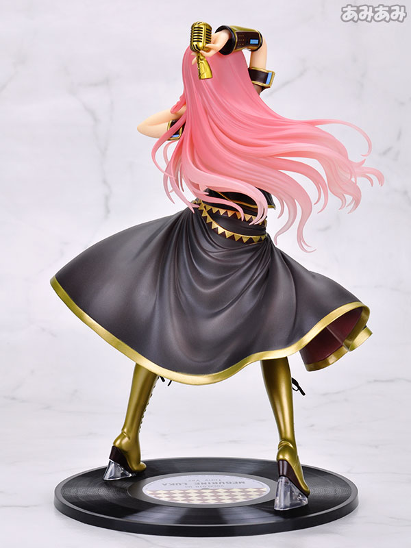 FIG-MOE-5417_04.jpg