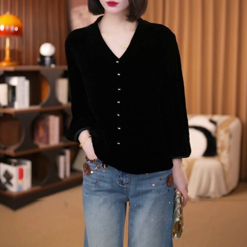 High-End Loose-Fitting Slimming Casual Versatile V-Neck Top, New Autumn Fashion Stylish Velvet Long-Sleeve Shirt for Women