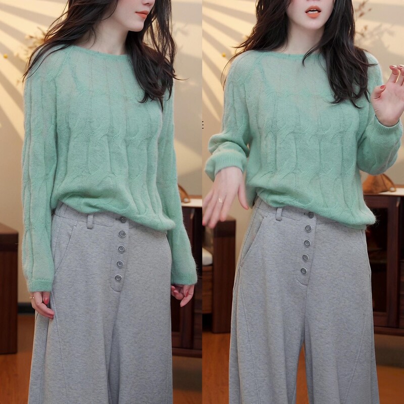 2026 Early Autumn New Korean Style Sweet and Youthful Green Slightly Sheer Long-Sleeve Knit Sweater for Women, Versatile and Slimming