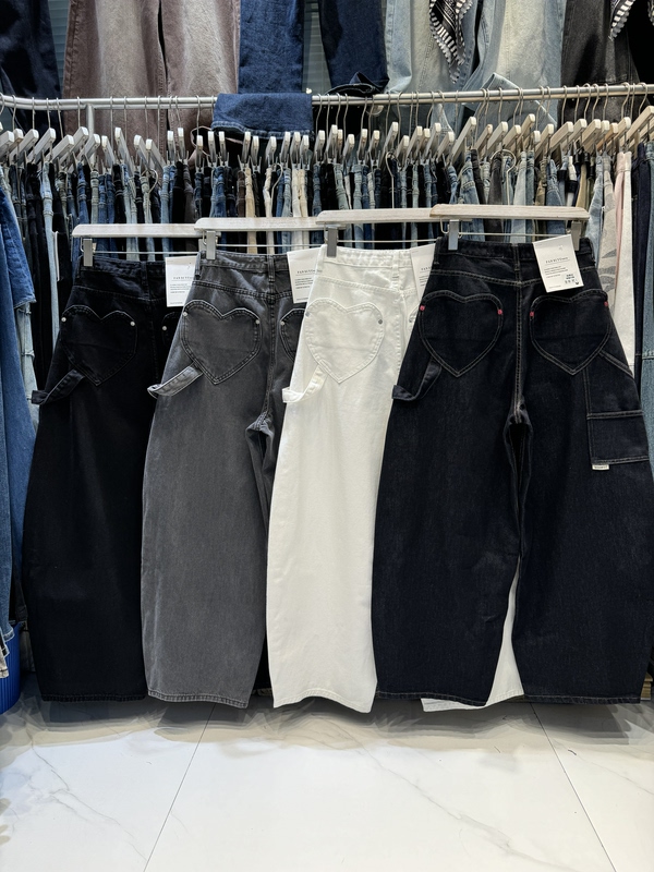 Fansiyu Korean Store Same Style Workwear Scimitar Heart Straight-Leg Denim Pants 10961