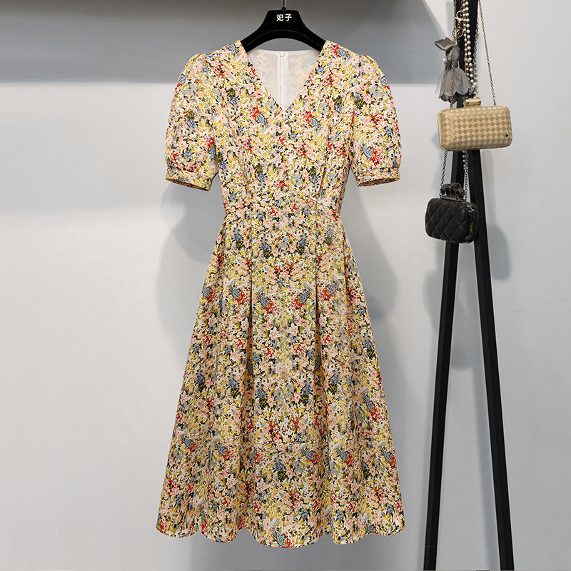 Romantic oil painting floral dress for women 2022 summer new skirt waist slim French temperament floral dress