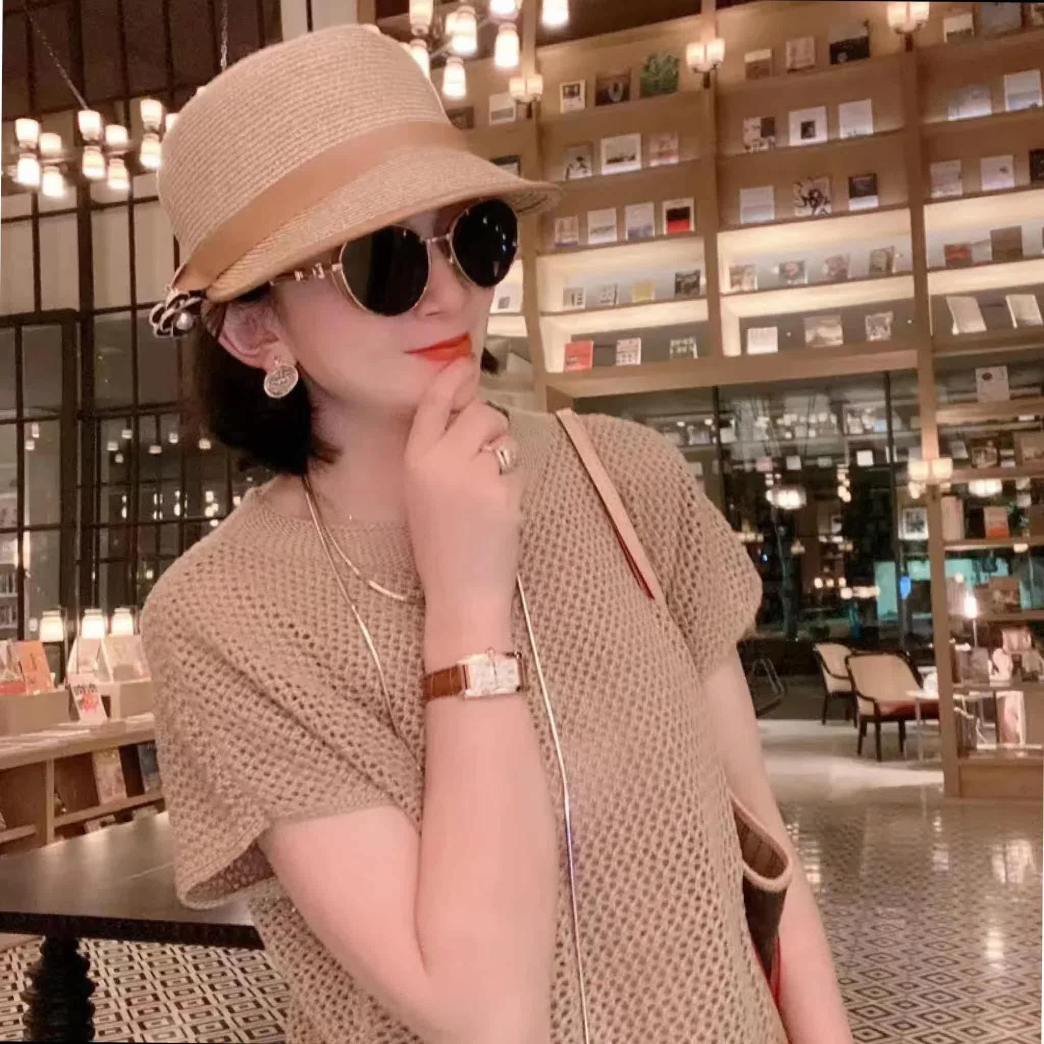 2022 sun protection shirt women's thin section summer ice silk round neck blouse vest shoulder jacket pullover hollow knitted sweater jacket