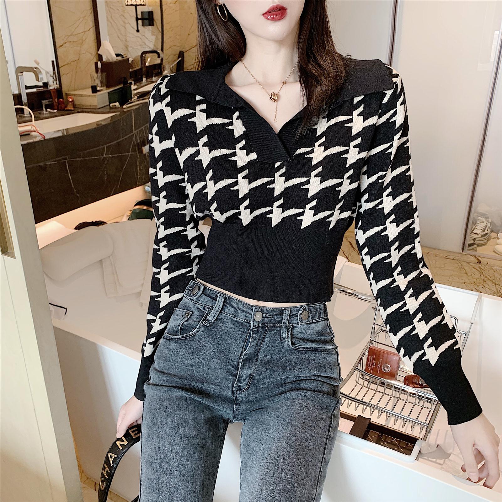 2020 autumn and winter new caution V - collar knitting jersey wear a short cloth cloth and slim coat