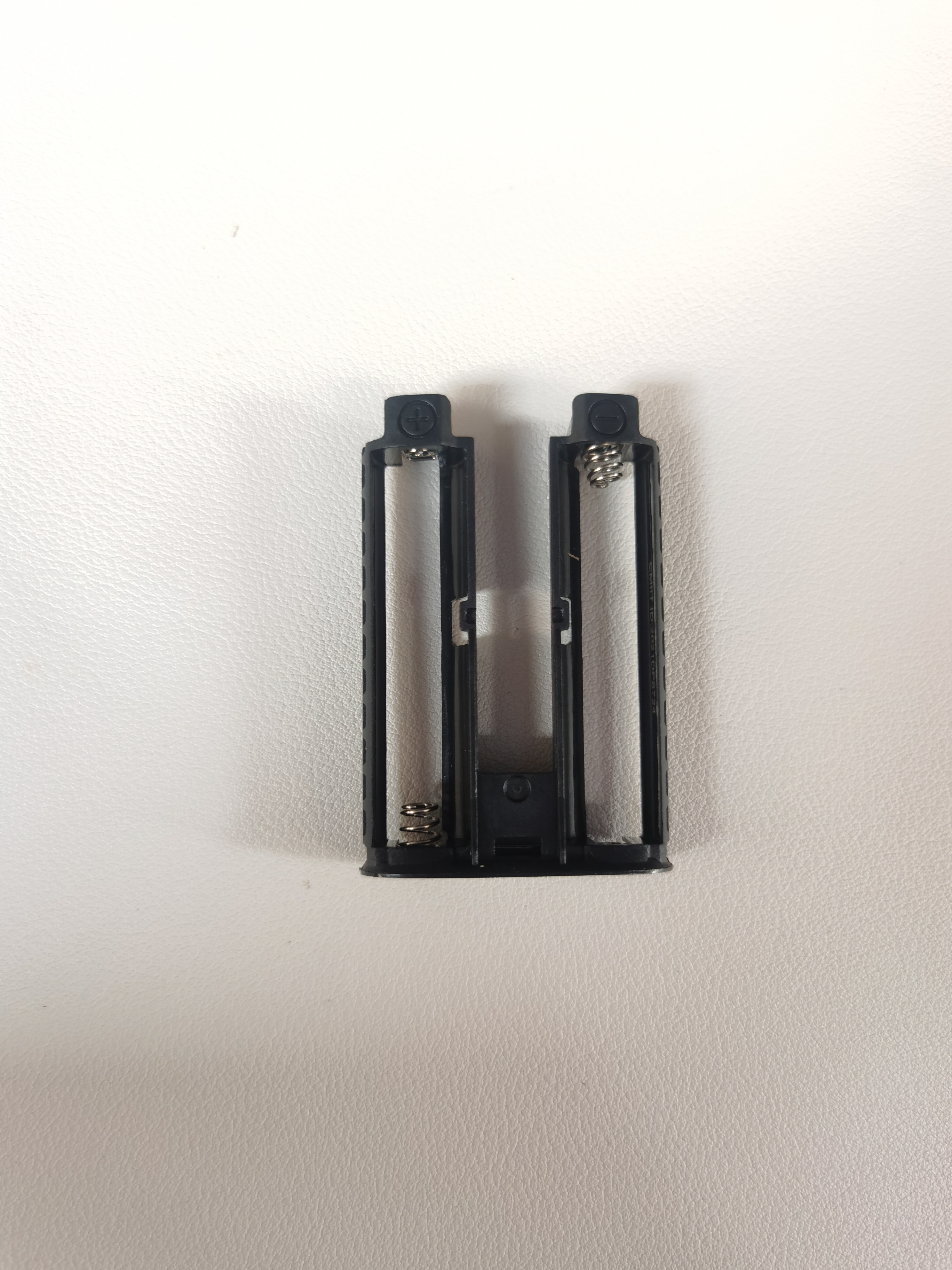 极米投影仪遥控器后盖电池仓大揭秘：H3S/A2/A3pro/RSpro 2/H5，你知道怎么拆吗？