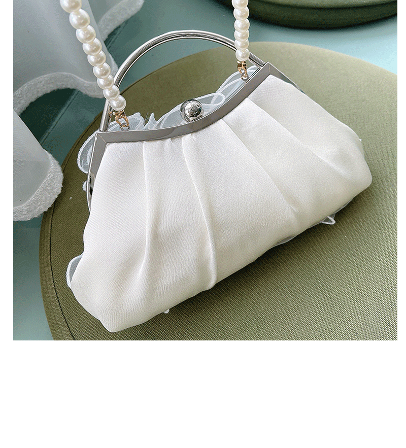 Women's Mini Polyester Solid Color Flower Elegant Vintage Style Dumpling Shape Lock Clasp Evening Bag display picture 1