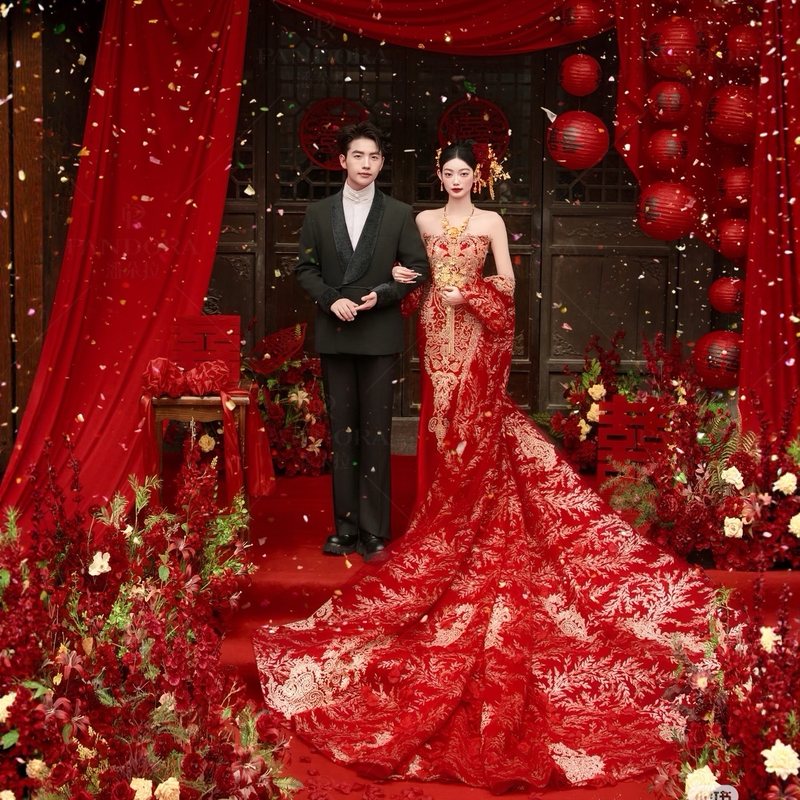 New Chinese-Style Clothing, New Retro Heavy Embroidery Slim-Fit Dress, Vintage Garden Style Photo Studio Theme Wedding Dress