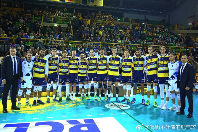 Volleyball to suit Italian men's volleyball team Modena men's volleyball team uniforms (large amount) 