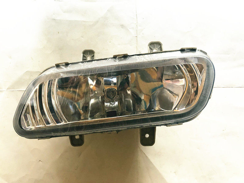 Dongfeng Tianlong front fog lamp assembly