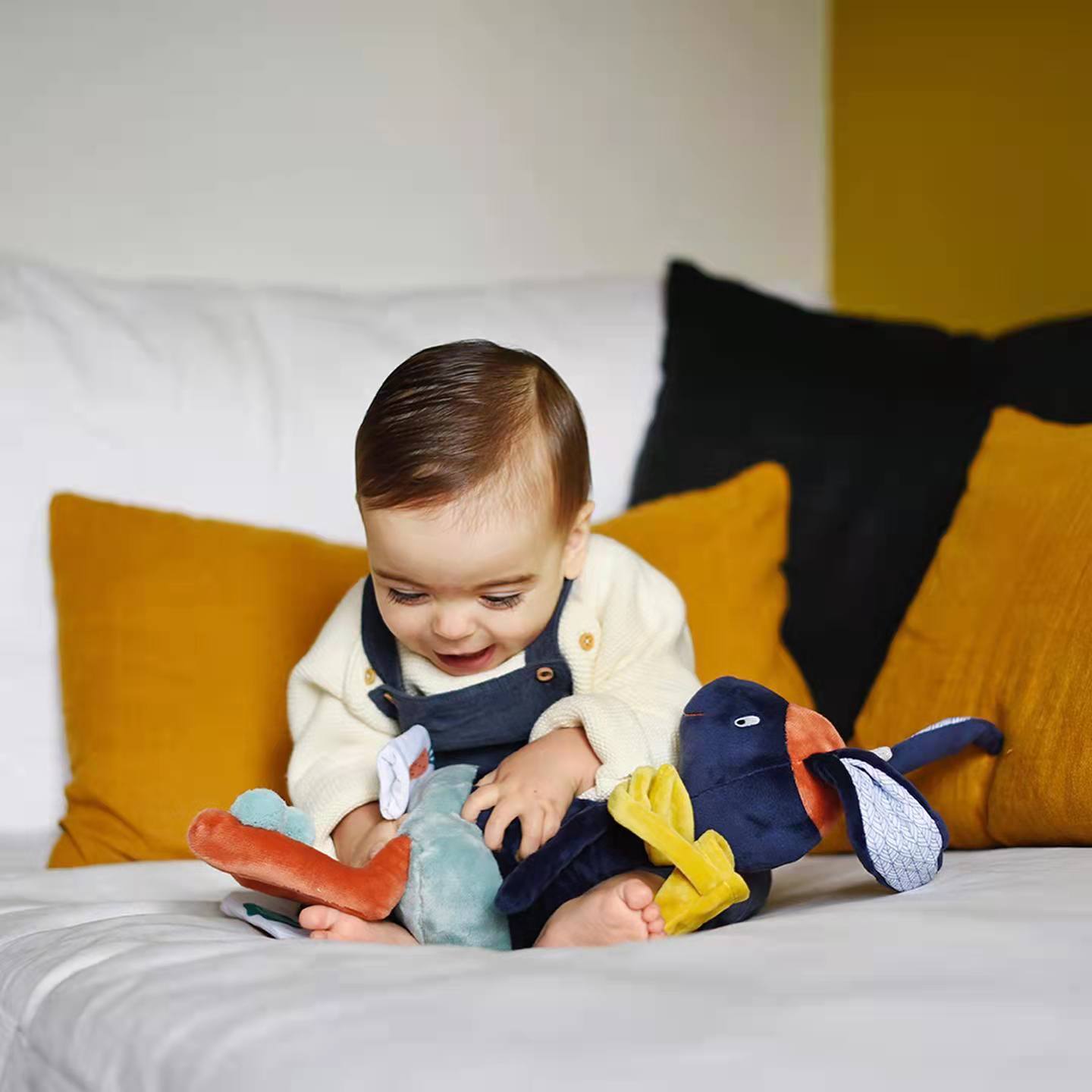 Exit France EBULOBO original dress New Cabin rabbit ultra soft appeasement doll refers to occasional baby toy