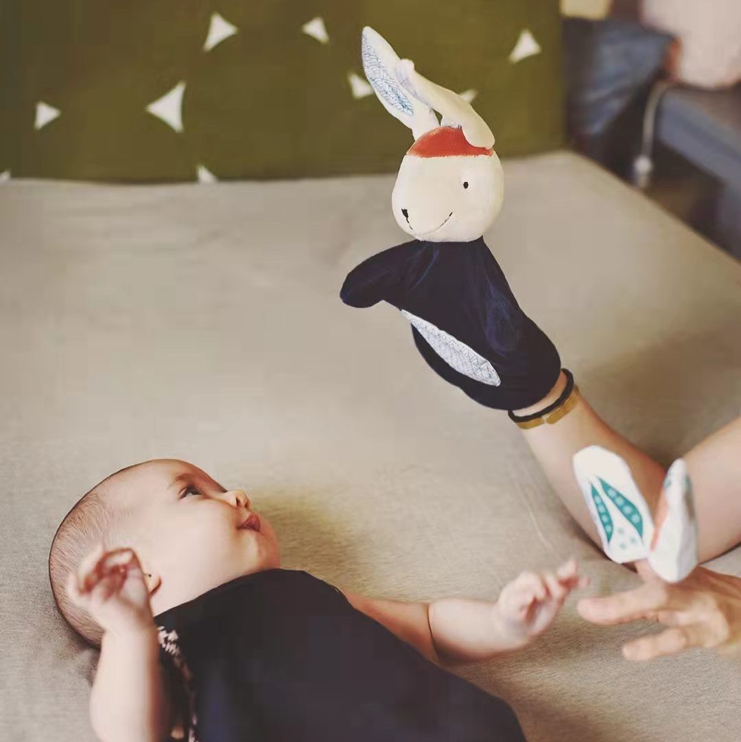 Exit France EBULOBO Original dress Z New series Cabin Rabbit Hand Occasional Toy Set Group Infant Toys