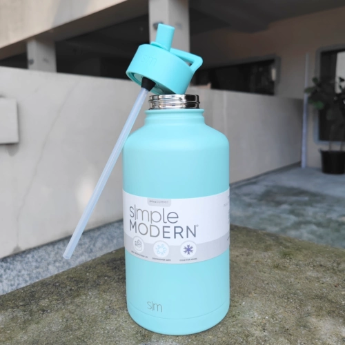 Из британской простой современной оригинальной 1,9 л. Негабаритная изоляция из нержавеющей стали и соломенная соломинка с холодной рука