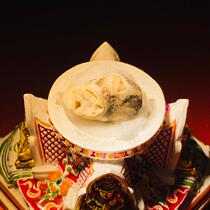  Source Qingjing Shusheng Jimei Linba Gong invited the son to tie the Tibetan stupa Gawu box