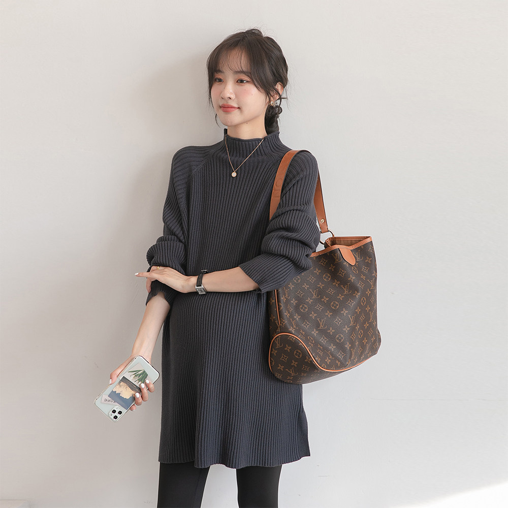 Korean version of pregnancy woman dress for autumn and winter sweater with long version of trendy high collar thickened loose a-character knit undershirt