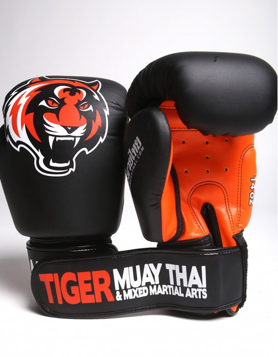 tiger muay thai tiger boxing gloves black boxing muay thai women's full sealed gloves 2017 new