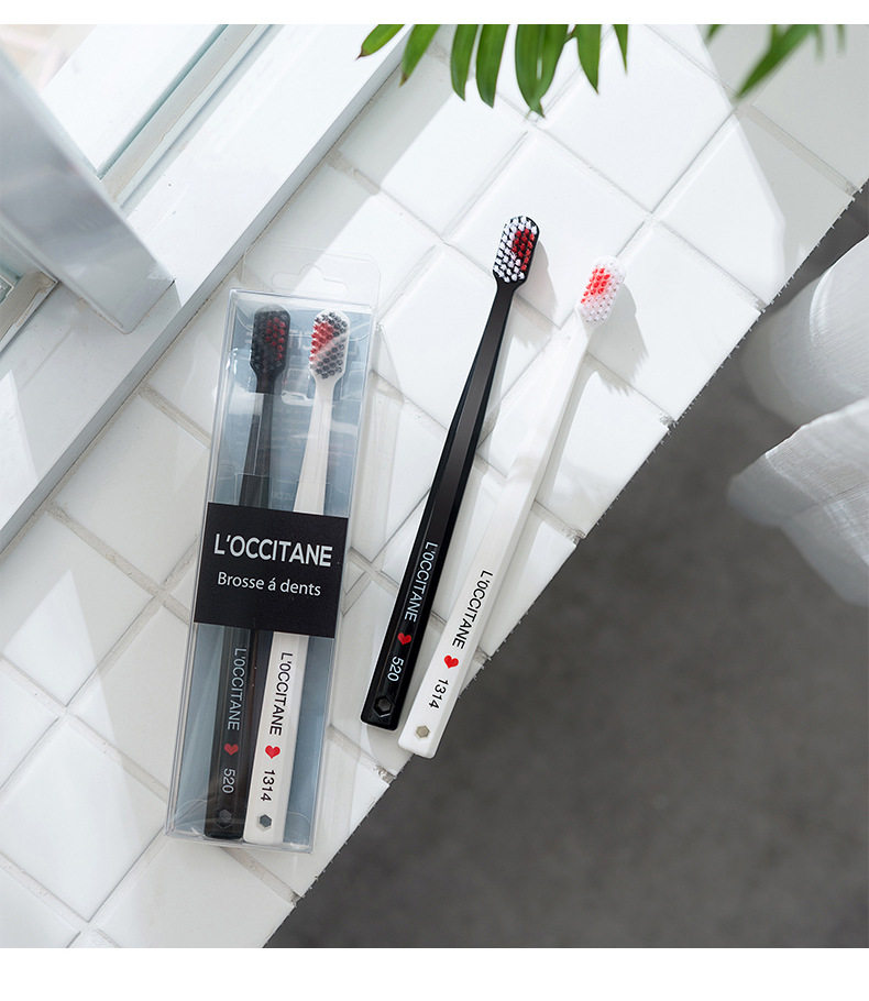 4 mounted Creative Love Couple Toothbrush Soft Bamboo Charcoal for adorable adult bacterial inhibition ultra - fine head toothbrush