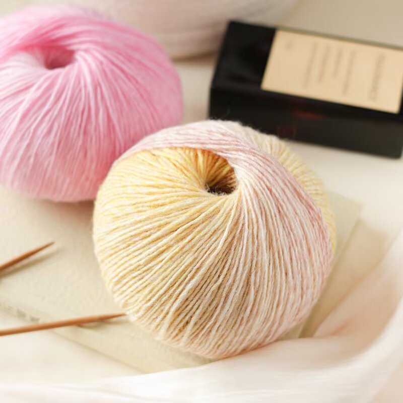 Gradient Hand-Dyed Icelandic Wool Milk Blue Mohair Bulky Yarn Morandi Color Hand-Knitted Wool Blend Sweater Yarn