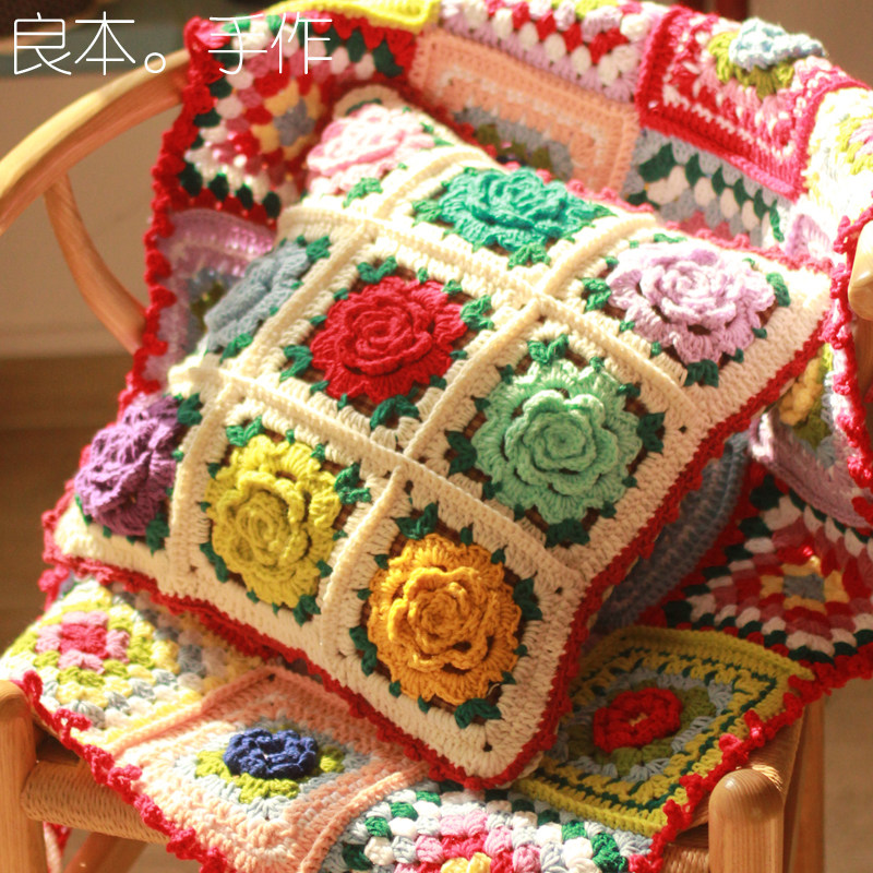Housewarming gift Chaoshan hook flower Qiao girl retro Sen series hand-crocheted three-dimensional tapestry retro red edge pillow