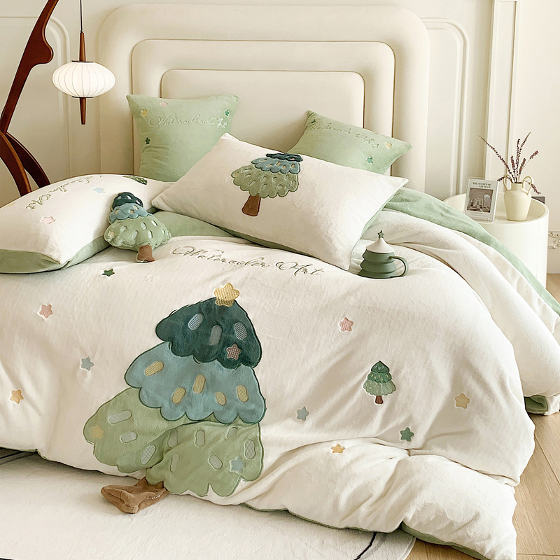 Winter Christmas Tree Fresh Milk Velvet Four-Piece Set Thickened Coral Fleece Duvet Cover Bed Sheet Cartoon Style Bedding