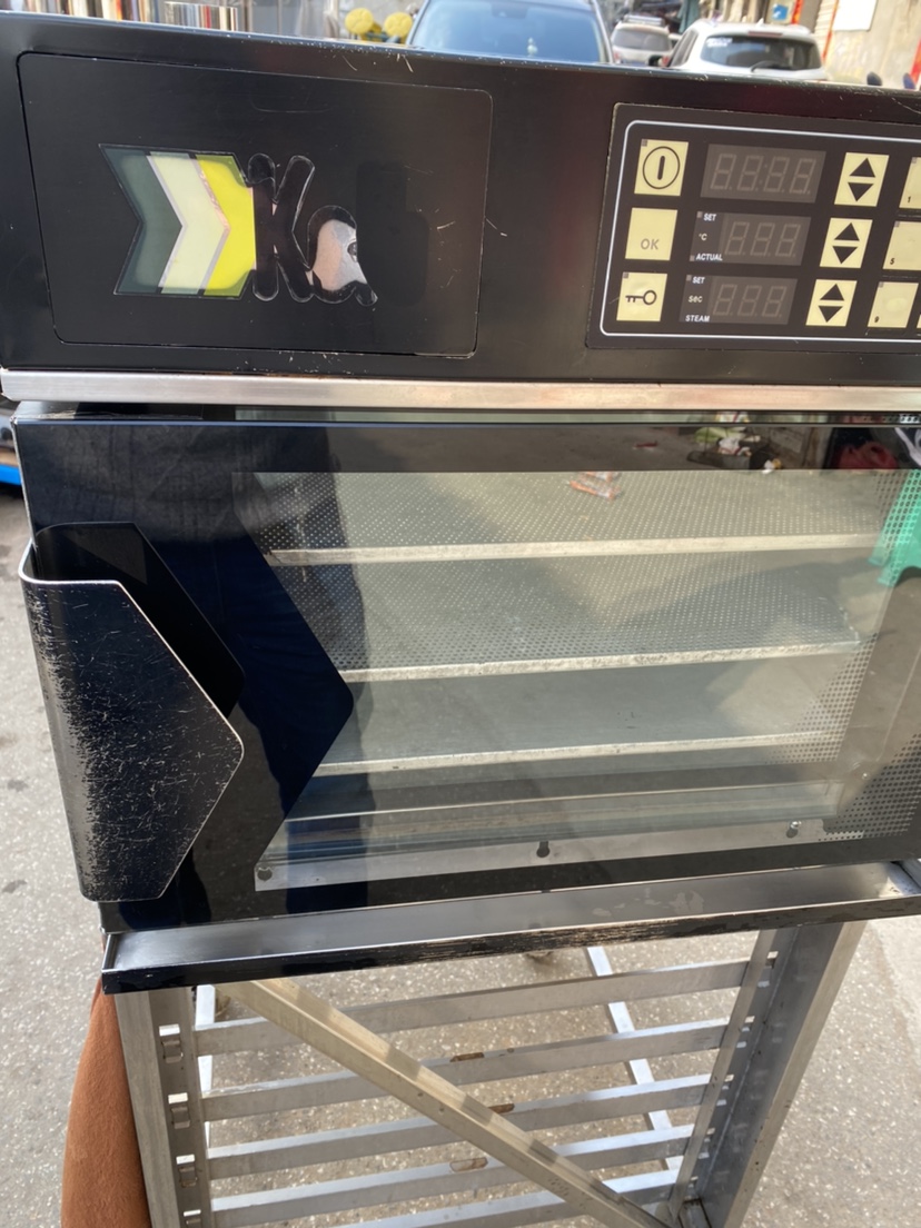 Secondhand High Ratio Oven Hot Air Circulation Oven Commercial 220V 3-layer oven to send shelf low-priced spot