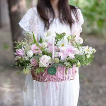 Rattan flower basket portable leather handle primary color pink flower basket flower arrangement flower flower shop supplies to give people small knitting