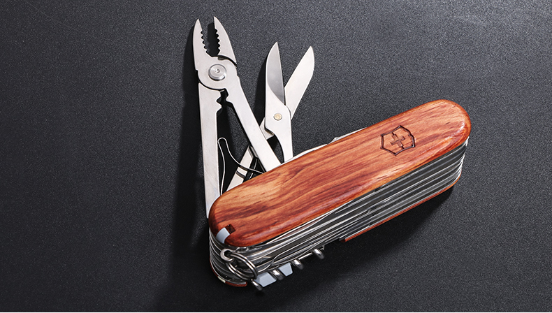 Vickers Saber chính hãng Swiss Army Knife Dụng cụ bằng gỗ 1.6794,69 Công cụ gấp đa chức năng ngoài trời bộ dao nhà bếp của Nhật