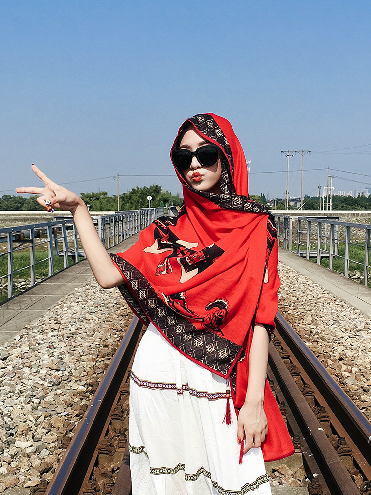 Ethnic style seaside Xinjiang Yunnan tourism photo sunscreen shawl retro wild red silk scarf cashmere scarf female