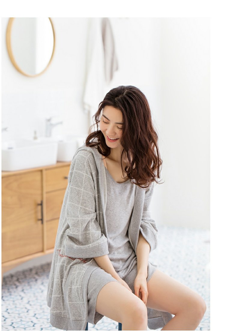Jing Yun mùa thu mới phụ nữ cotton dài tay đồ ngủ đơn giản dịch vụ nhà giản dị áo ngủ màu rắn lỏng áo mùa xuân - Night Robe bộ pijama