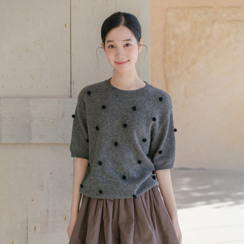 Blushwhite 26 Early Spring Gray and Black Polka Dot Wool and Rabbit Fur Short-Sleeved Sweater
