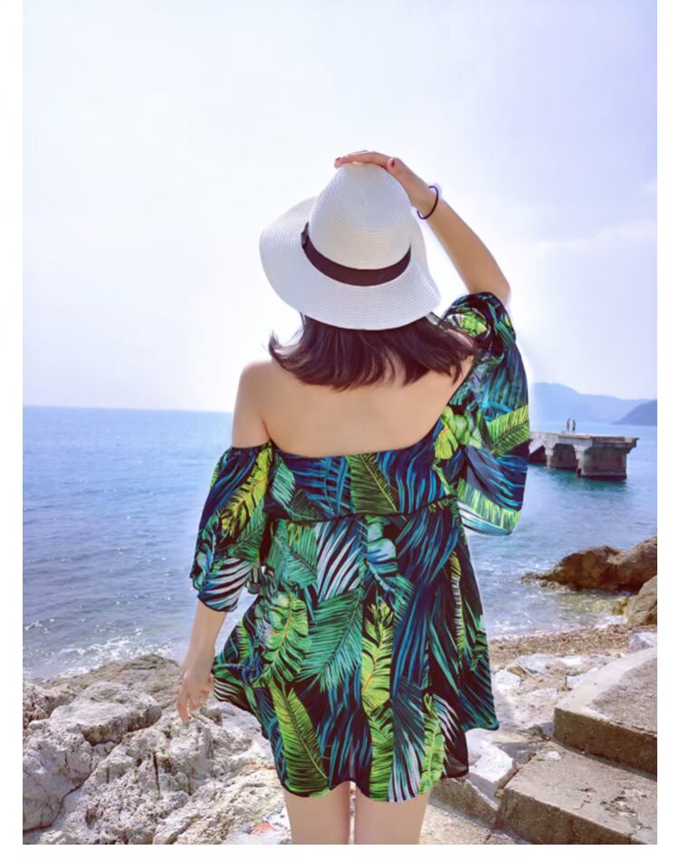 Mùa hè 2018 mới gia đình thân thiện với gia đình đầy đủ ba mẹ con gái đi biển đi du lịch biển đi biển quần áo trẻ em