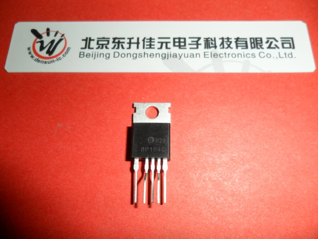 Новый чип управления питанием DP104C, марка FSC, в упаковке TO220-5 (5 контактов) Изображение 1