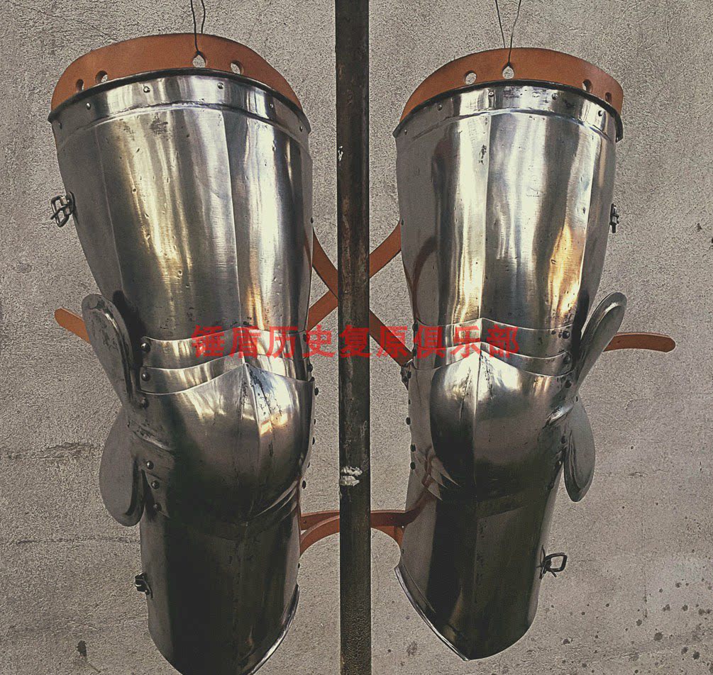 Medieval Milan style cricket Bundesliga thighs.