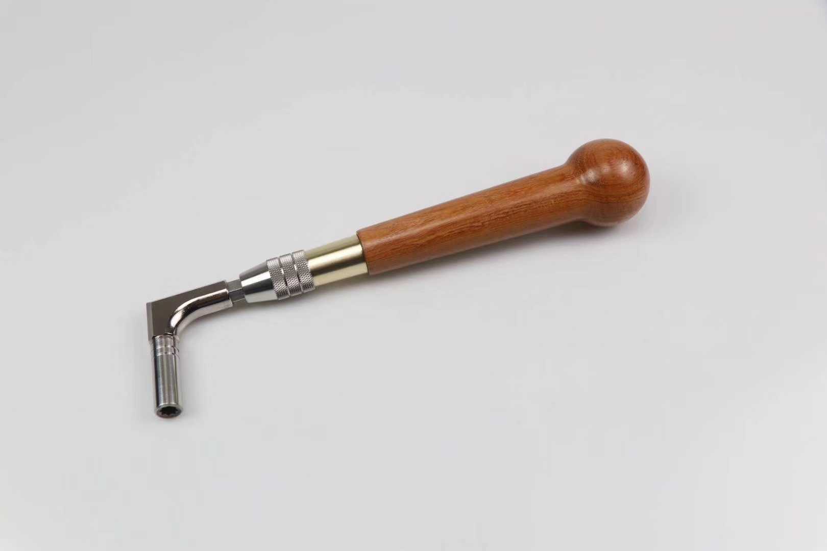 A telescopic wrench