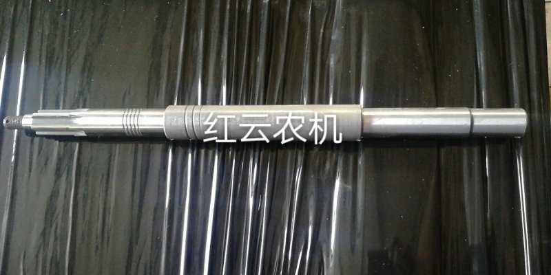Taishan Shuangling Taian tractor gearbox One shaft Five signs Weifang tractor accessories shaft