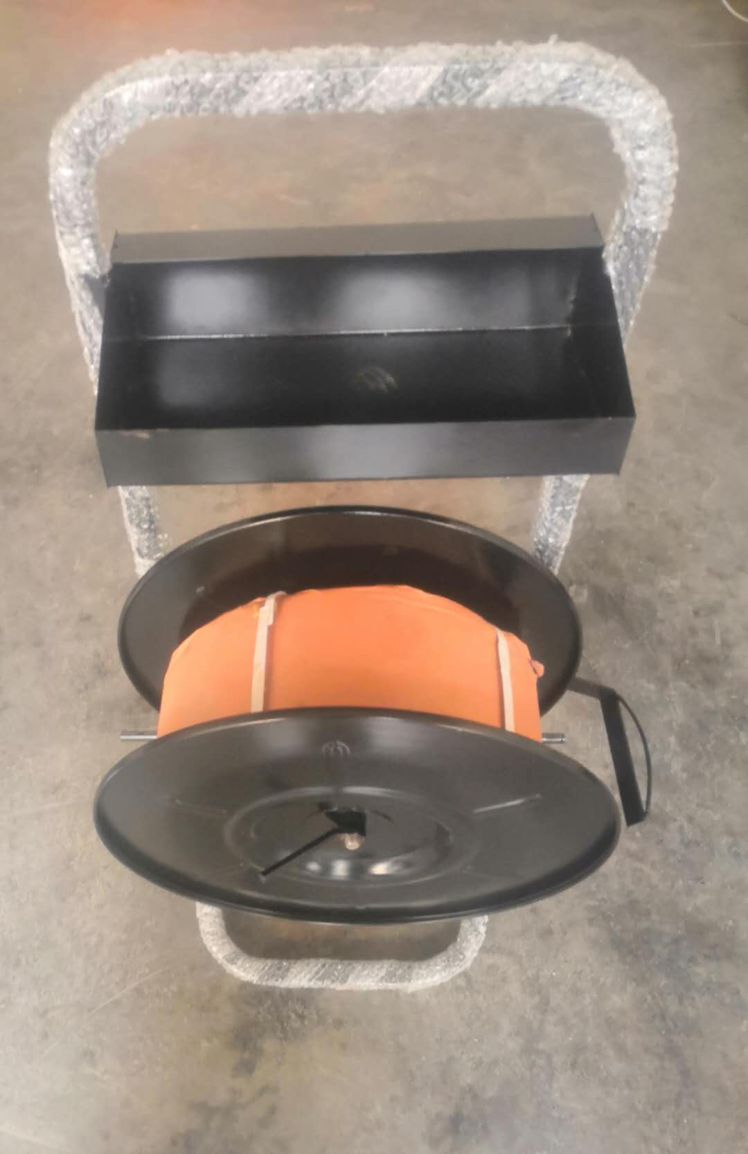 Hot sale PET PP strapping universal belt reel car foot brake strapping machine