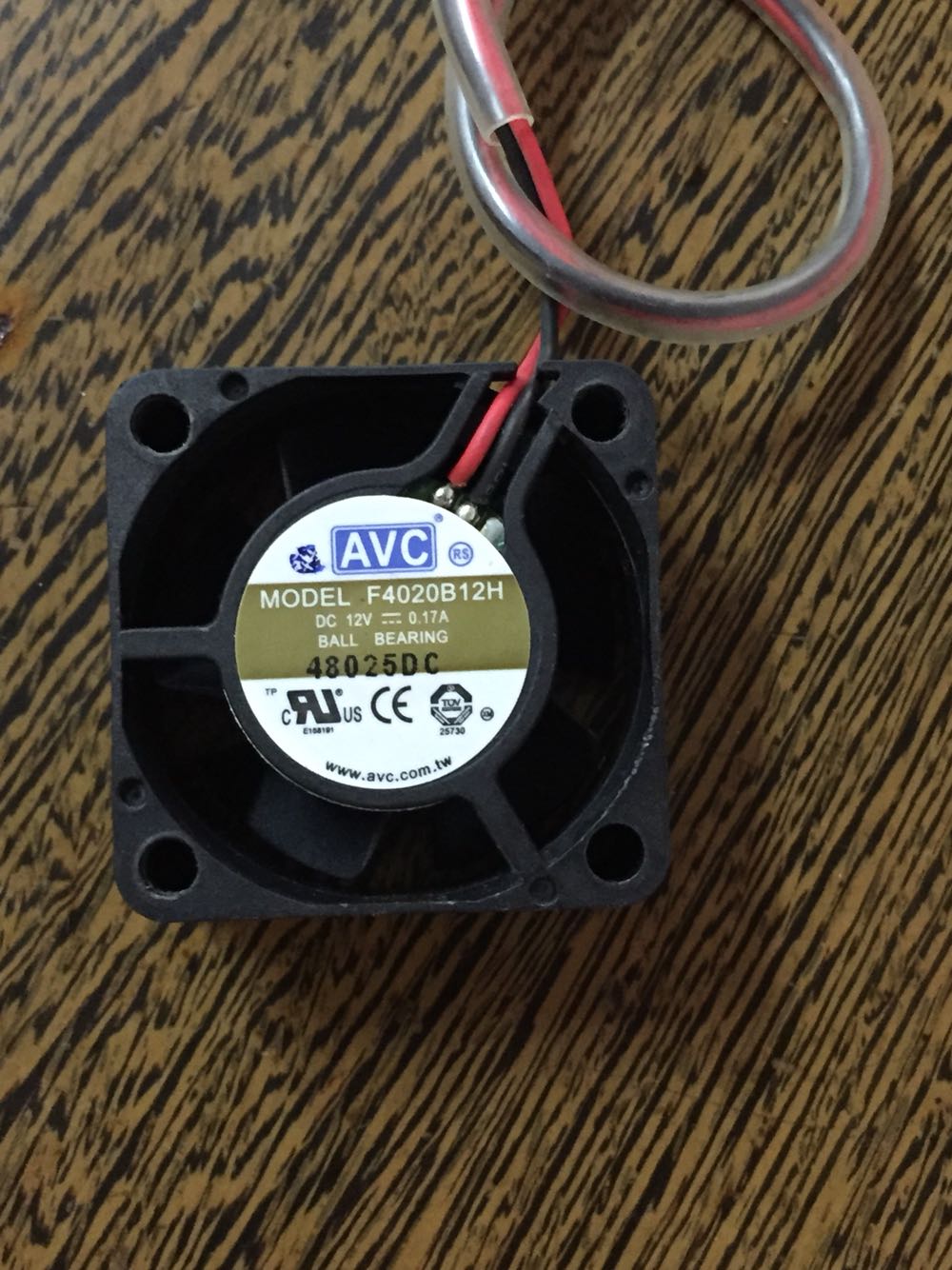 Original AVC F4020B12H 4CM 12V 40x40x20mm 0 17A second-line double ball bearing heat dissipation fan