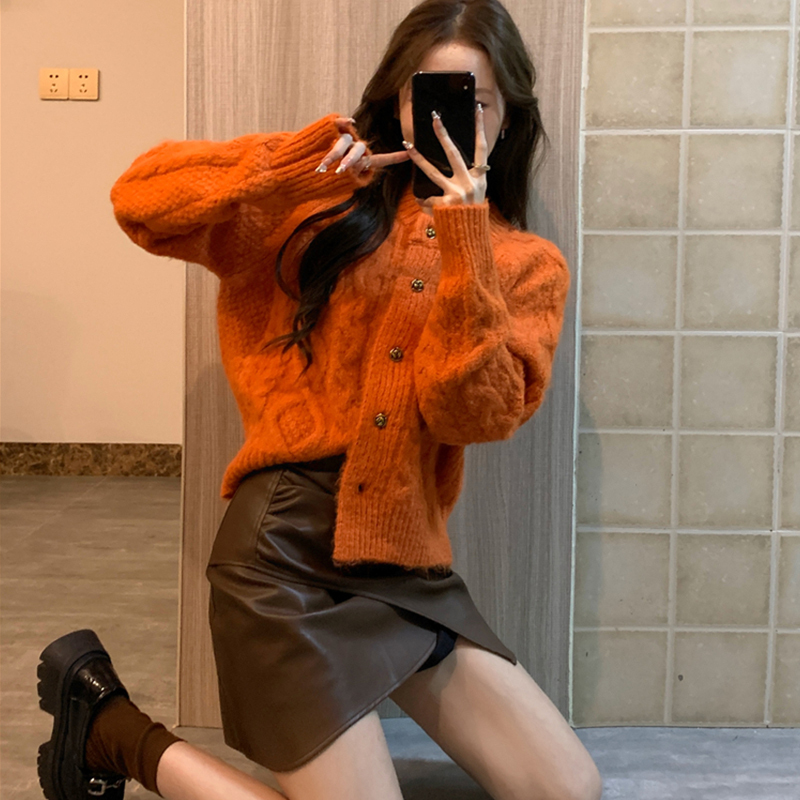 Sunset Orange Pumpkin-Colored Cable Knit Cardigan Sweater for Women, Flattering, Lazy Style, Thick, Loose-Fitting, Suitable for Autumn and Winter Outerwear