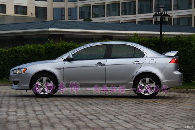 Đông Nam Linh Chi V5 cánh đuôi Mitsubishi Motors 09-2015 cánh thần sơn đuôi cánh Lancer đấm đuôi cánh gió xe ô tô