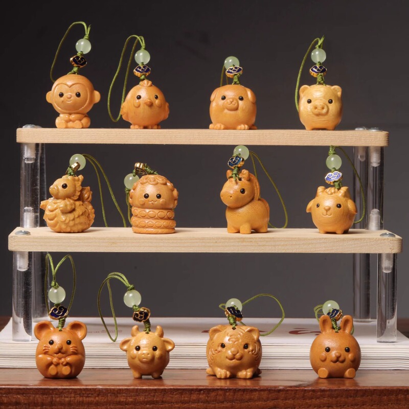 New Sandalwood Carved Zodiac Mobile Phone Chain Pendant for Men and Women, Cute and Safe for the Year of Birth, Mobile Phone and Bag Pendant