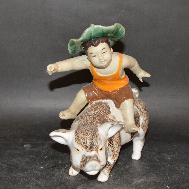 Ancient Play Antique Porcelain Collection Scout Pig Porcelain Sculpture House Window Swing Piece Jingdezhen Porcelain