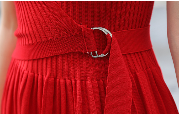 VK旗艦店 韓國風名媛拼色短袖收腰百褶針織短袖洋裝