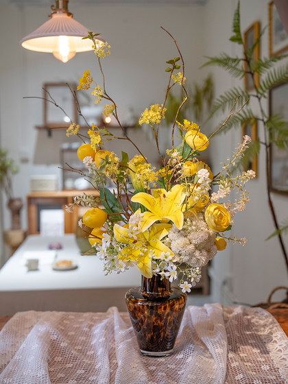 Haohong Jingpin Artificial Flowers, Fake Lilies, High-End Realistic Floral Arrangements, Living Room, French Dining Table, Entrance Hall Decorations