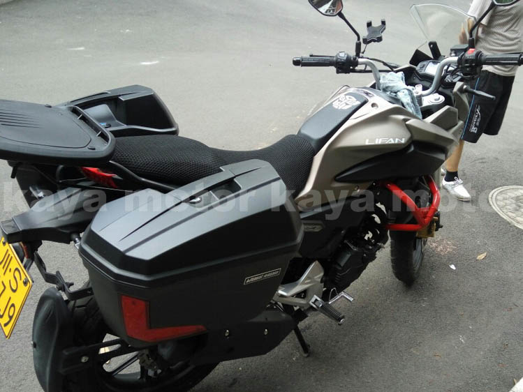 Lifan KPT200 bên hộp ba hộp bên khung hộp phía sau KPT200 phát hành nhanh phụ kiện sửa đổi bên hộp - Xe gắn máy phía sau hộp thùng sau xe máy giá rẻ