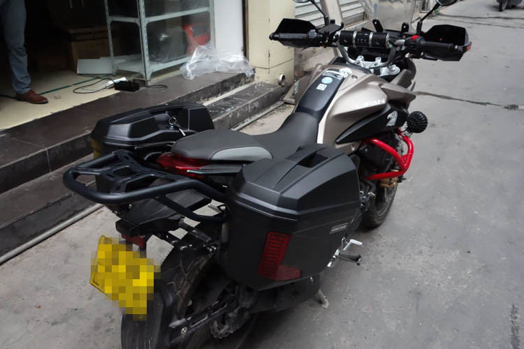 Lifan KPT200 bên hộp ba hộp bên khung hộp phía sau KPT200 phát hành nhanh phụ kiện sửa đổi bên hộp - Xe gắn máy phía sau hộp thùng sau xe máy giá rẻ