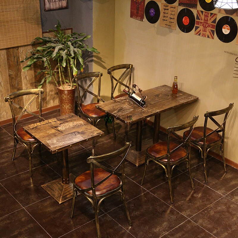 Industrial style dining table and chair European theme dining room Dessert shop table and chair combination Retro cafe bar dining chair