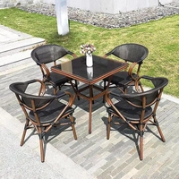 Квадратный стол (один стол и 4 стула)