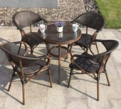 Одна таблица 4 стула