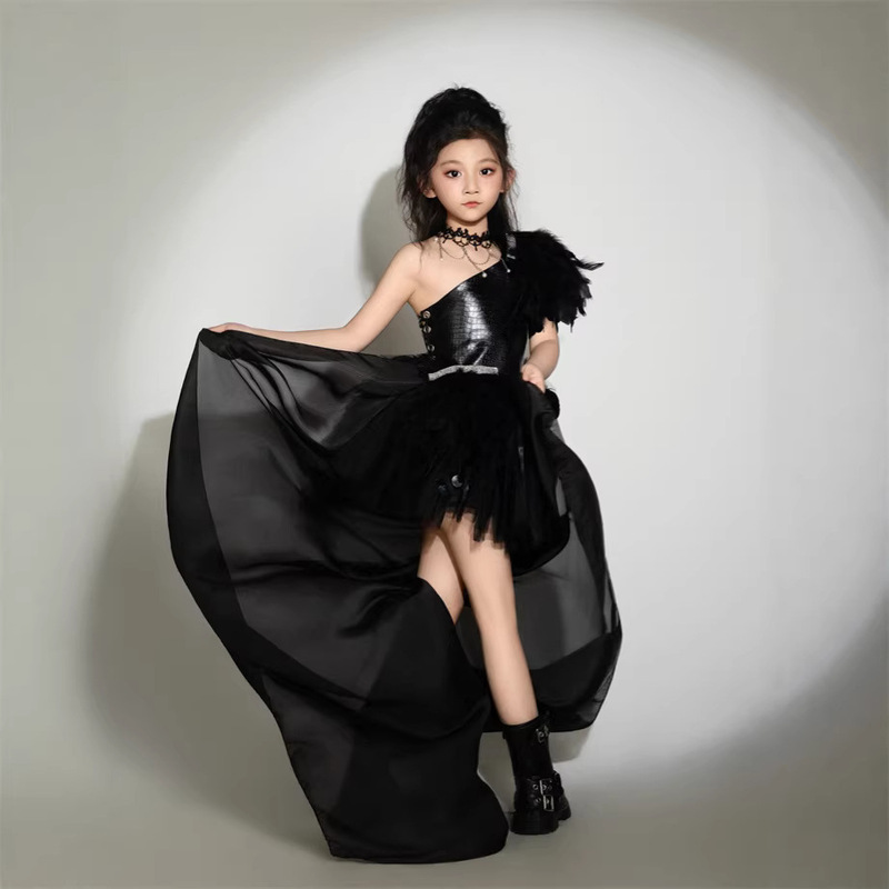 Dark Night Black One-Sleeve Feather Shoulder Train Runway Performance Costume Trendy Sweet Cool Black Pk Children's T-Stage 8